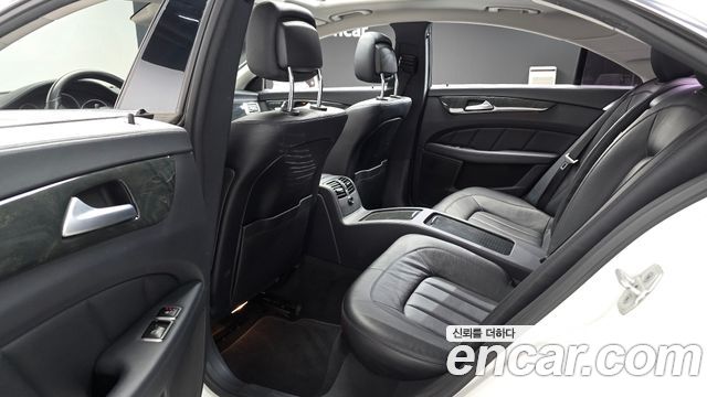 Mercedes-Benz CLS-Class 2015 — photo 11