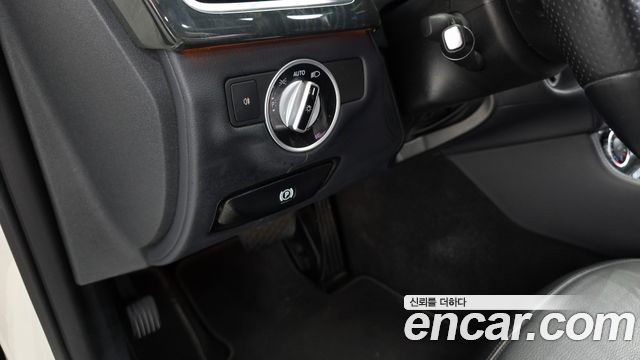 Mercedes-Benz CLS-Class 2015 — photo 18