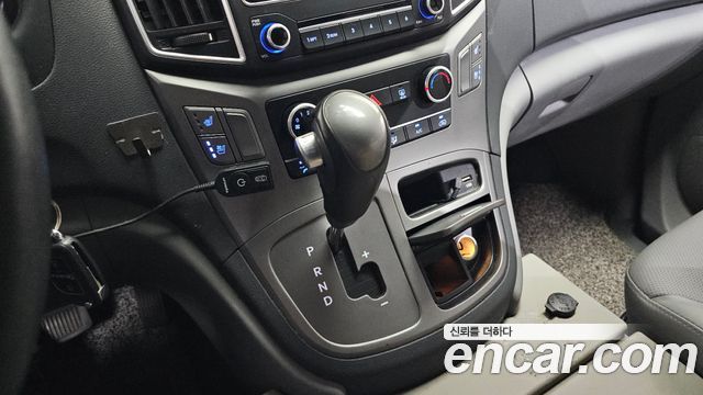Hyundai Starex 2020 — photo 9