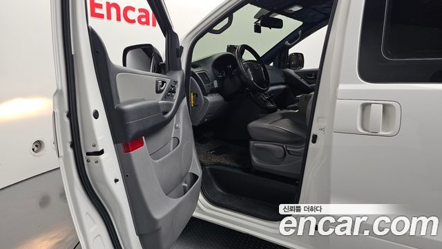 Hyundai Starex 2020 — photo 10
