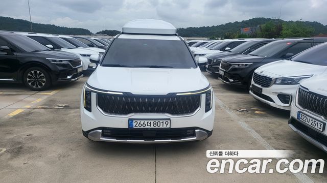 Kia Canival 2024 — photo 1