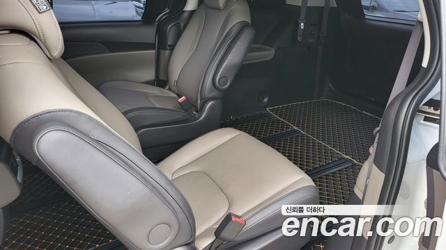 Kia Canival 2024 — photo 15