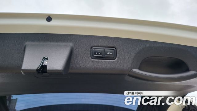 Kia Canival 2024 — photo 16