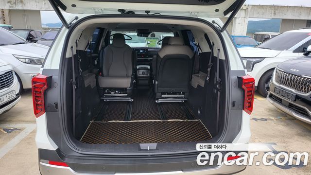 Kia Canival 2024 — photo 17