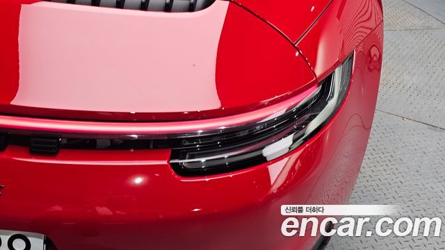 Porsche 911 2023 — photo 9