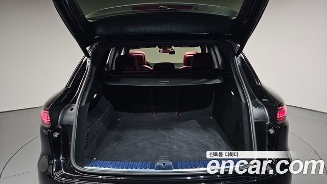 Porsche Cayenne 2019 — photo 26