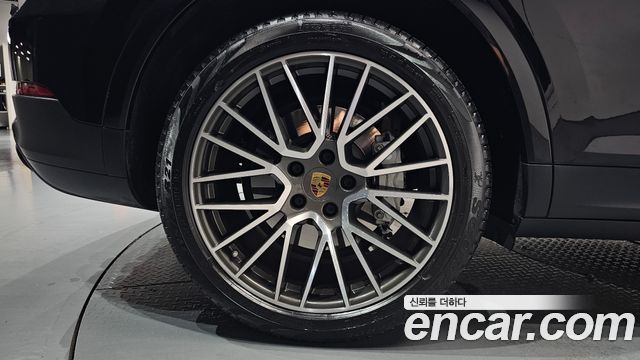 Porsche Cayenne 2019 — photo 7