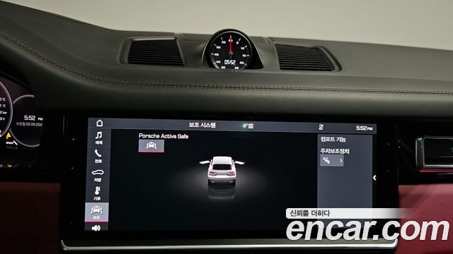 Porsche Cayenne 2019 — photo 35