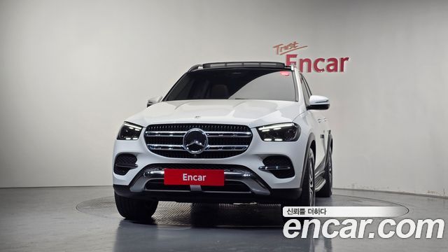 Mercedes-Benz GLE-Class 2025 — photo 3