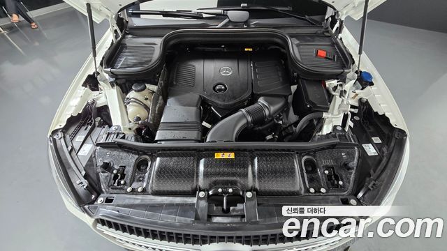 Mercedes-Benz GLE-Class 2025 — photo 6