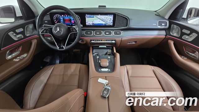 Mercedes-Benz GLE-Class 2025 — photo 10