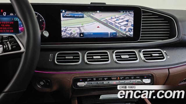 Mercedes-Benz GLE-Class 2025 — photo 18