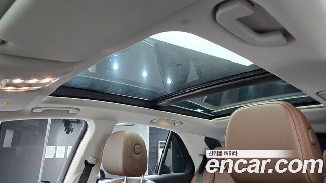 Mercedes-Benz GLE-Class 2025 — photo 22