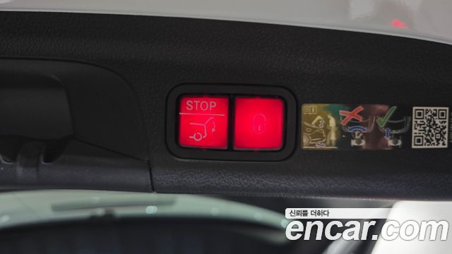 Mercedes-Benz GLE-Class 2025 — photo 23