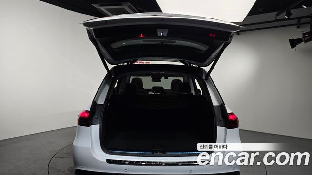 Mercedes-Benz GLE-Class 2025 — photo 24