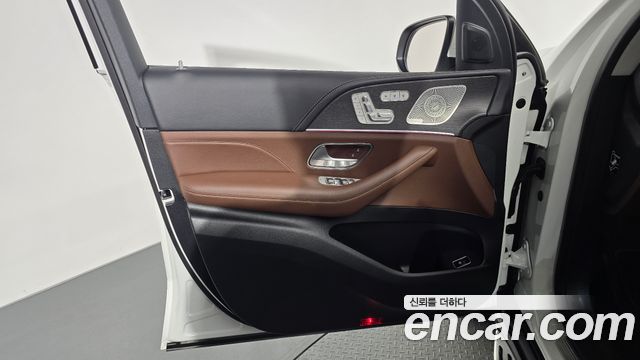 Mercedes-Benz GLE-Class 2025 — photo 14