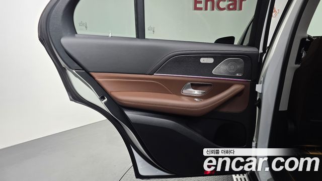 Mercedes-Benz GLE-Class 2025 — photo 15
