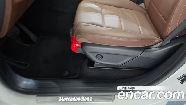 Mercedes-Benz GLE-Class 2025 — photo 30