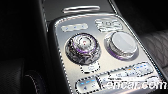 Genesis G90 2023 — photo 9