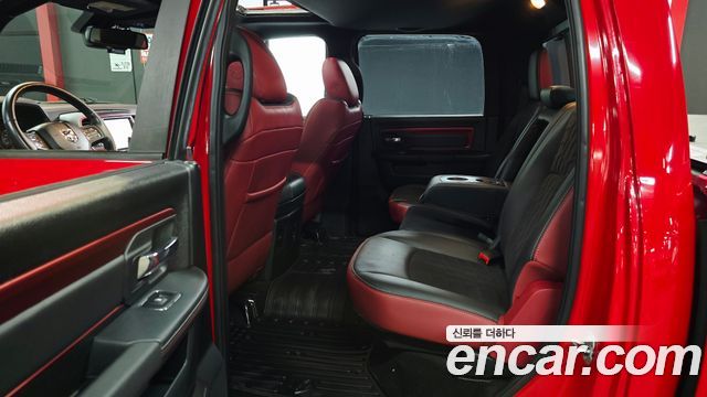 Dodge Ram Pick Up 2016 — photo 11