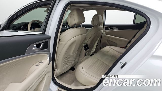 Genesis G70 2023 — photo 18