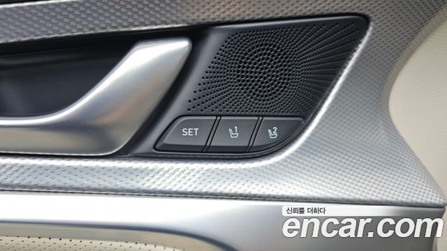 Genesis G70 2023 — photo 27