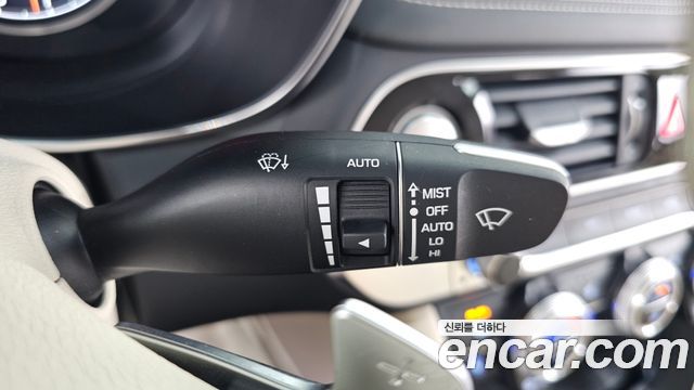Genesis G70 2023 — photo 30