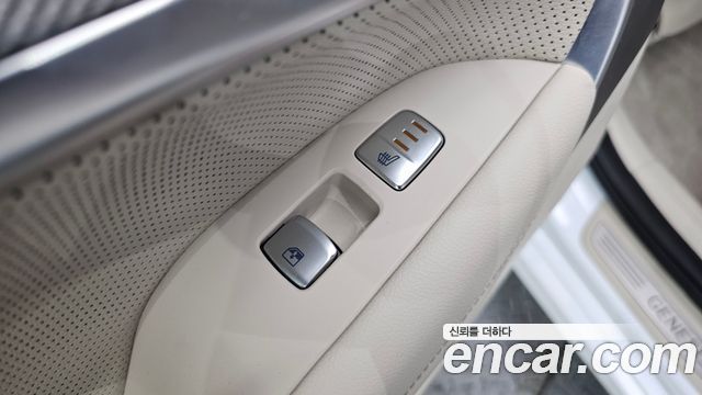 Genesis G70 2023 — photo 32