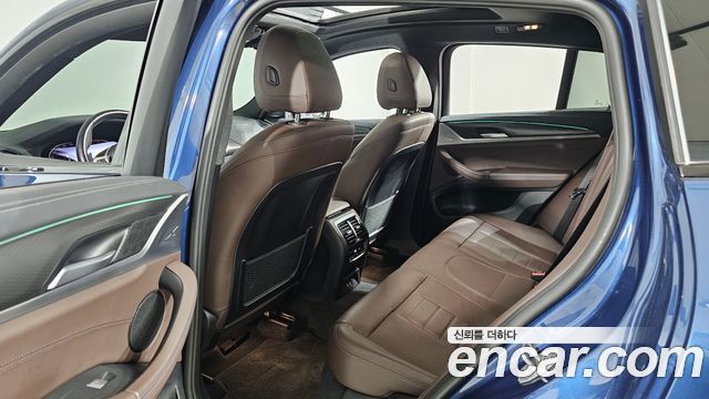 BMW X4 2021 — photo 18