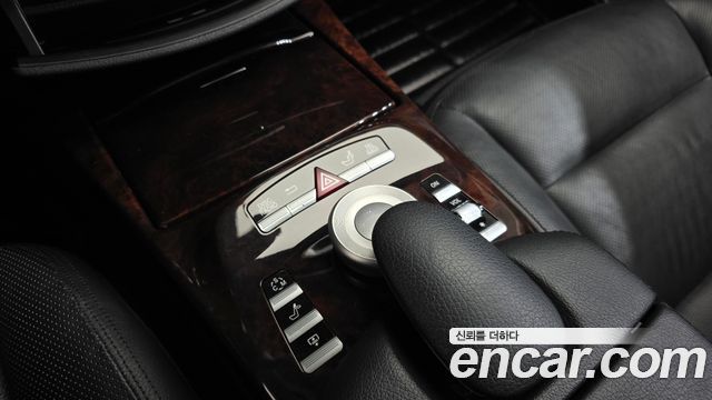 Mercedes-Benz S-Class 2010 — photo 16