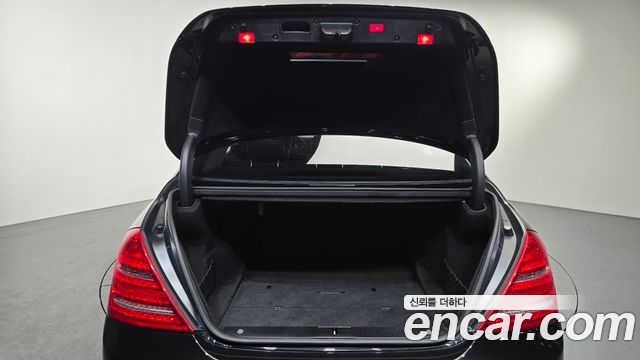Mercedes-Benz S-Class 2010 — photo 19