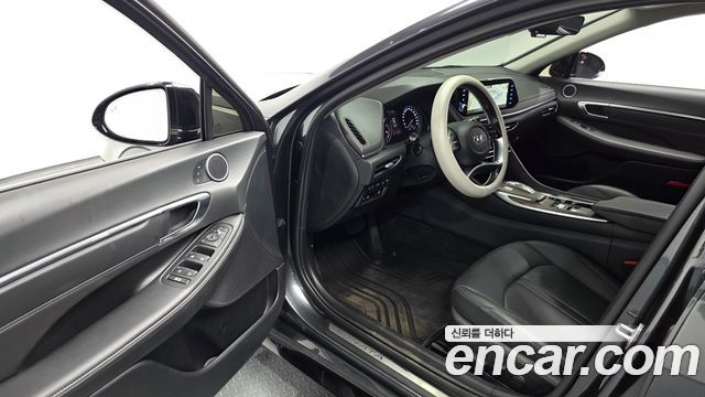 Hyundai Sonata 2023 — photo 13
