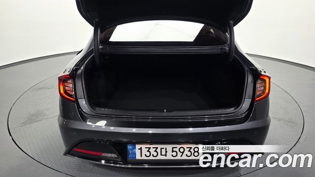 Hyundai Sonata 2023 — photo 26