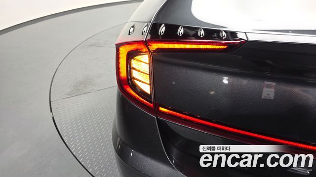 Hyundai Sonata 2023 — photo 9