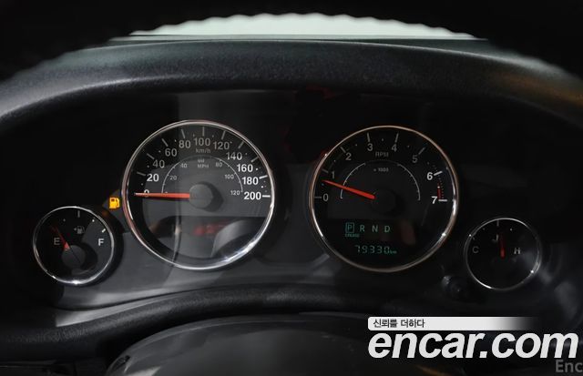 Jeep Wrangler 2017 — photo 11
