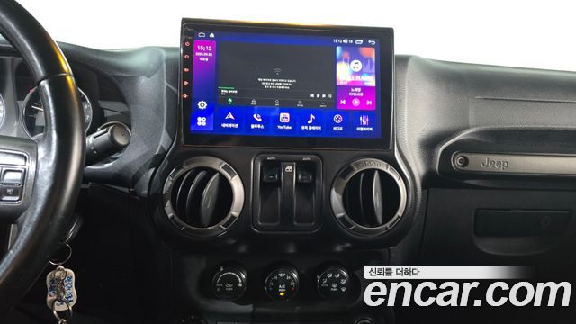 Jeep Wrangler 2017 — photo 19