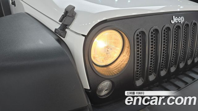 Jeep Wrangler 2017 — photo 8