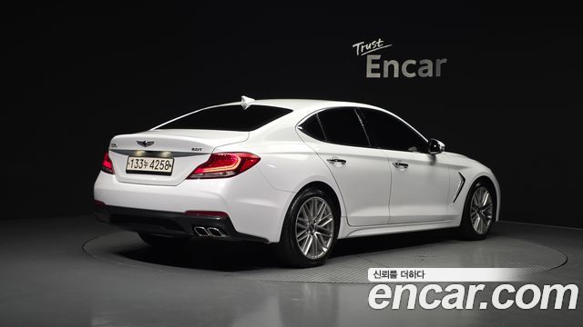 Genesis G70 2019 — photo 2