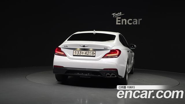 Genesis G70 2019 — photo 4