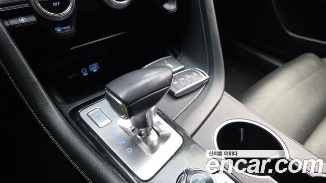 Genesis G70 2019 — photo 12