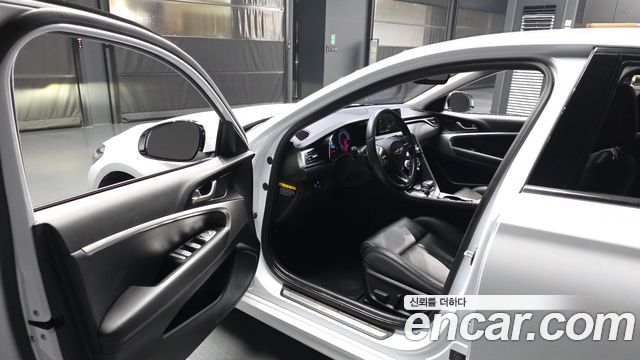 Genesis G70 2019 — photo 13