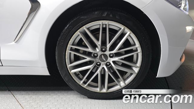 Genesis G70 2019 — photo 7