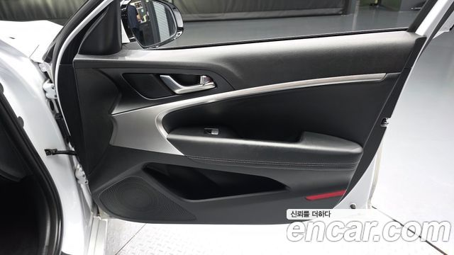 Genesis G70 2019 — photo 14
