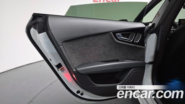 Audi A7 2016 — photo 15