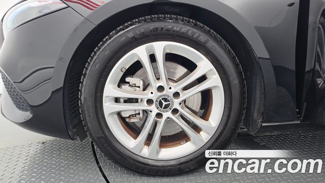 Mercedes-Benz A-Class 2024 — photo 5