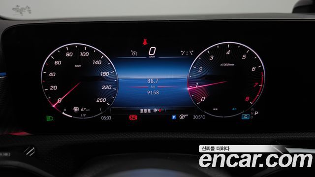 Mercedes-Benz A-Class 2024 — photo 11