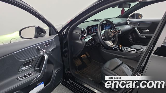 Mercedes-Benz A-Class 2024 — photo 13