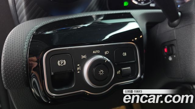 Mercedes-Benz A-Class 2024 — photo 23