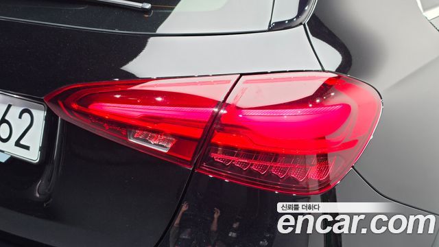 Mercedes-Benz A-Class 2024 — photo 9