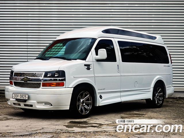Chevrolet Express Van 2015 — photo 3